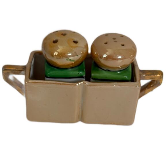 Lot 5 Vintage Ceramic Salt Pepper Shakers Irons Hand Bells Tea Pots Pitcher Bowl - Picture 8 of 11